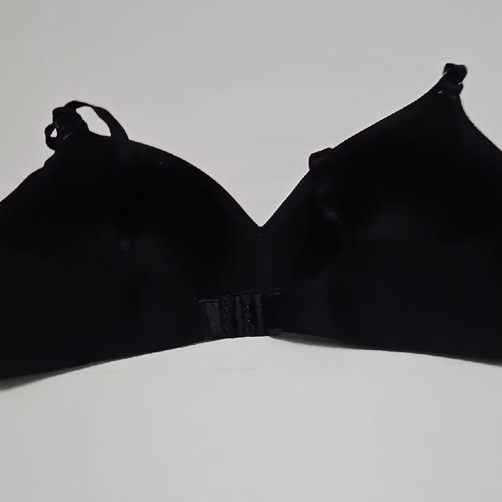 Black Women's Warner's Intimate Wireless Padded Bra Size 36B #1287 - Picture 4 of 9